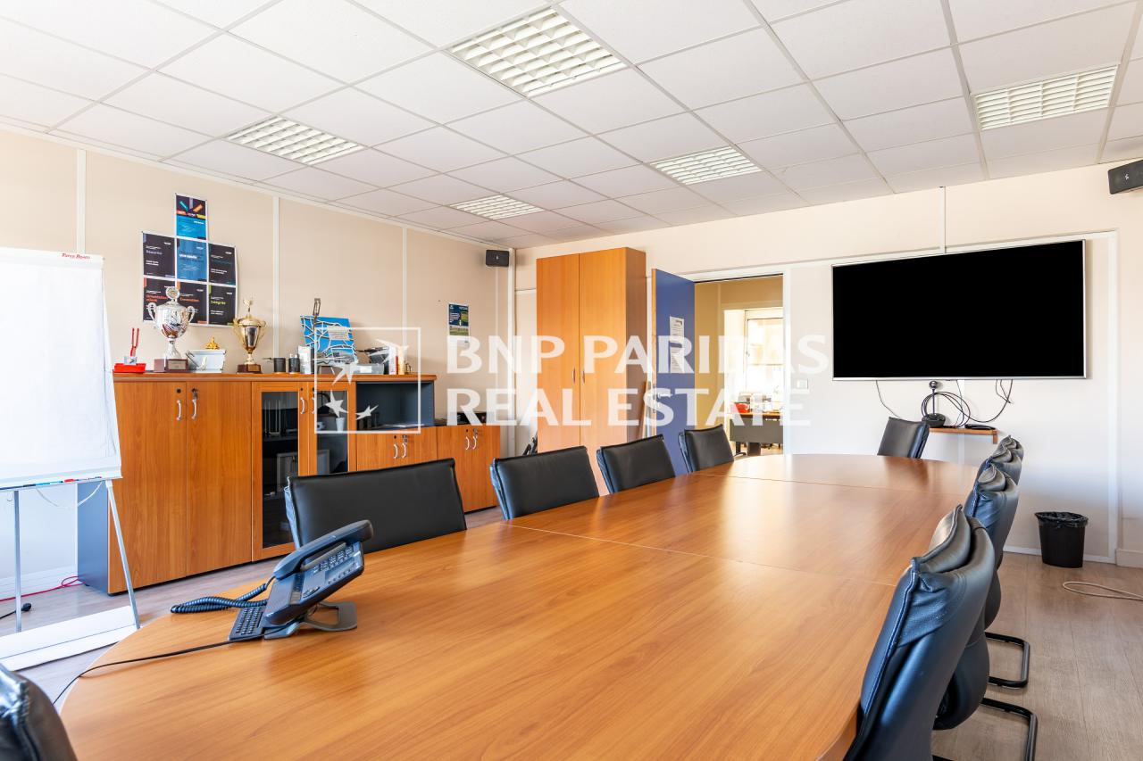 Bureau Paris 1076m² Location bureau Paris OLBUR2206157 2